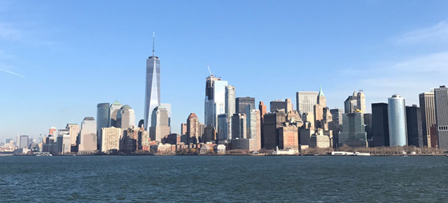 One World Trade Center (à gauche) est la tour la plus haute de New-York